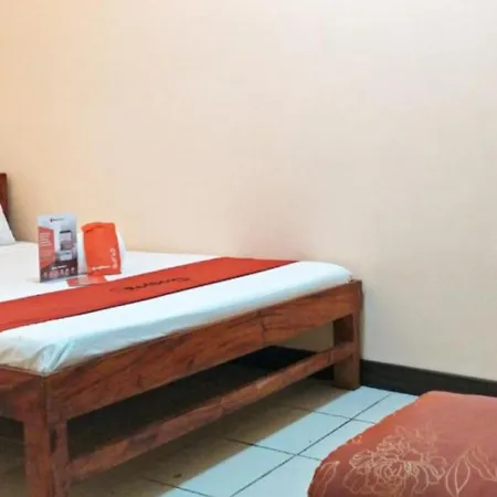 Reddoorz Near Baclay Drive Super Metro Hotel