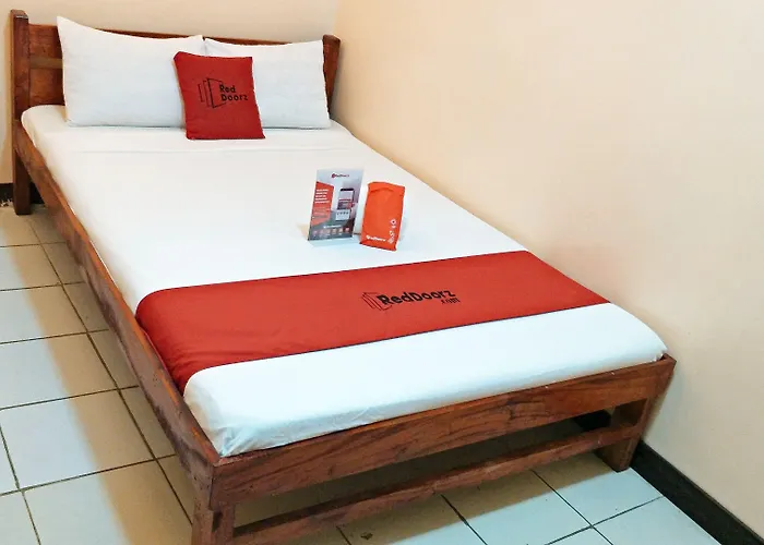 Herberg Reddoorz Near Baclay Drive Super Metro