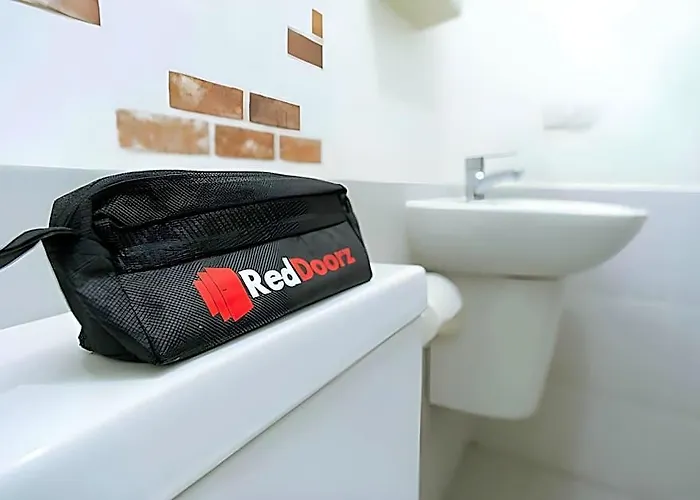 Gasthof Reddoorz Near Baclay Drive Super Metro